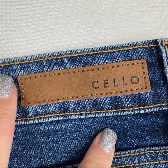 Cello jeans size 9.   - Picture 9 of 11